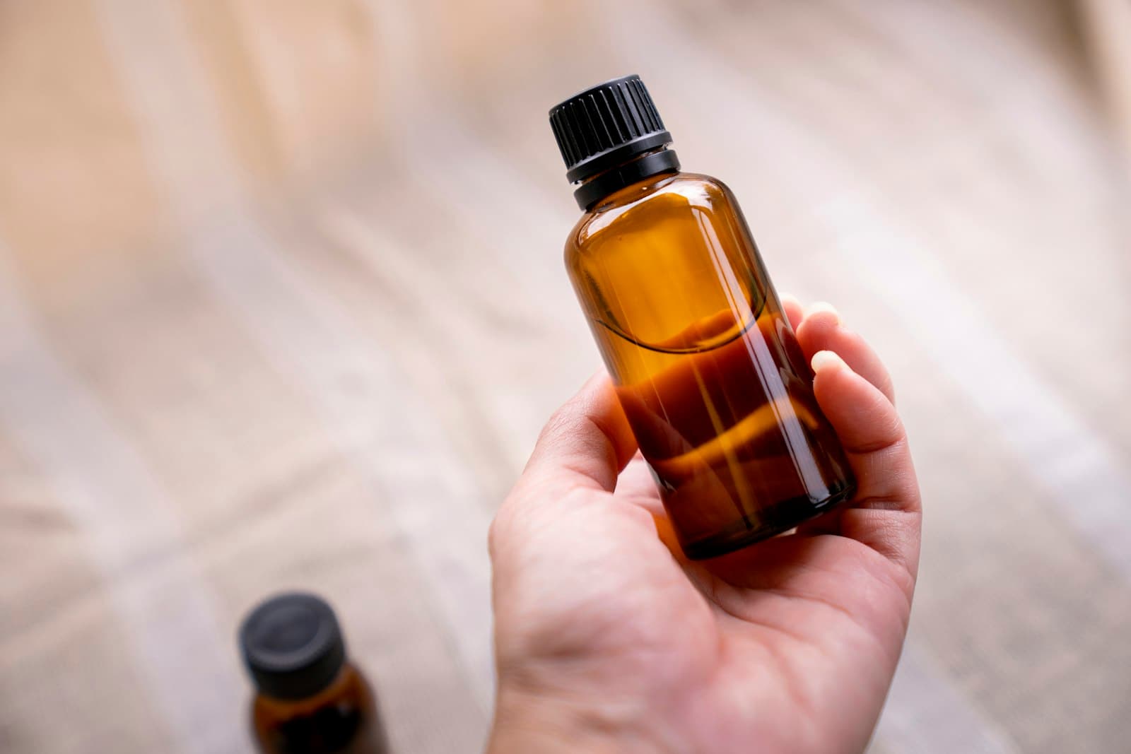 Vitamin C, niacinamide và retinal nên dùng thế nào